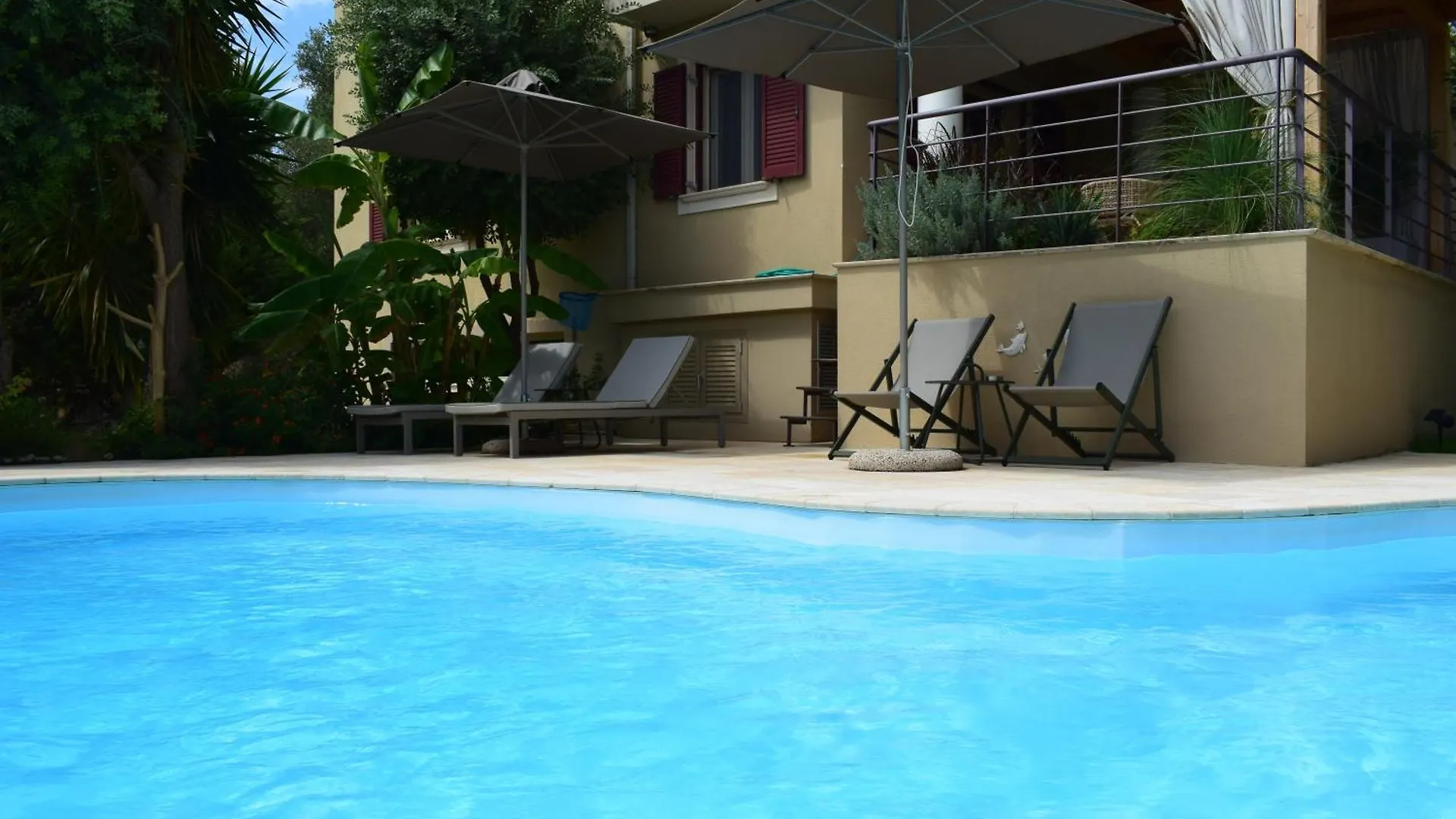 Apeiron Villas - Olive Forest Apartment Pesádha